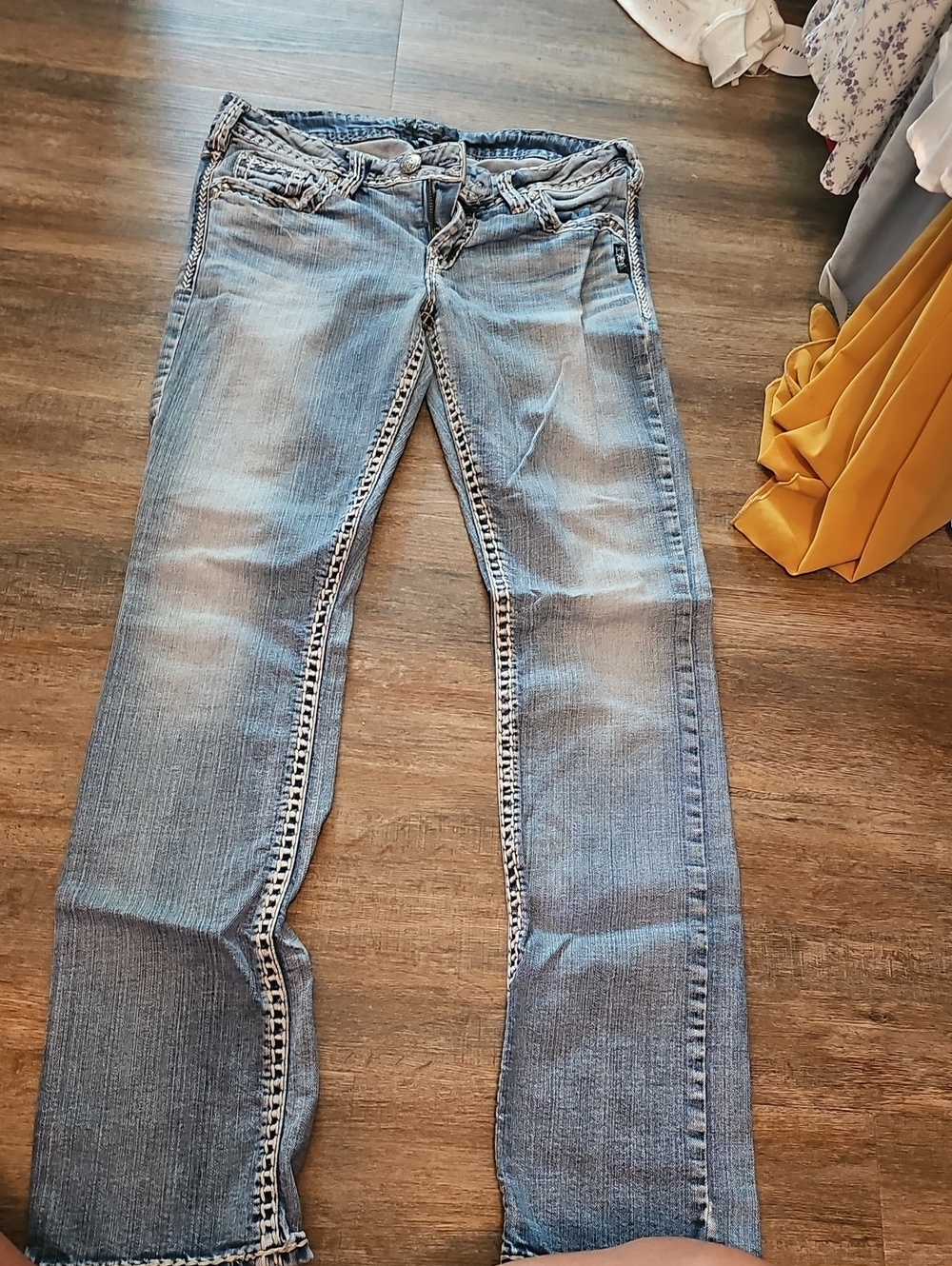 Silver Jeans Women’s Light Blue Washed Jeans. W30/33- Tuesday, Baby Boot